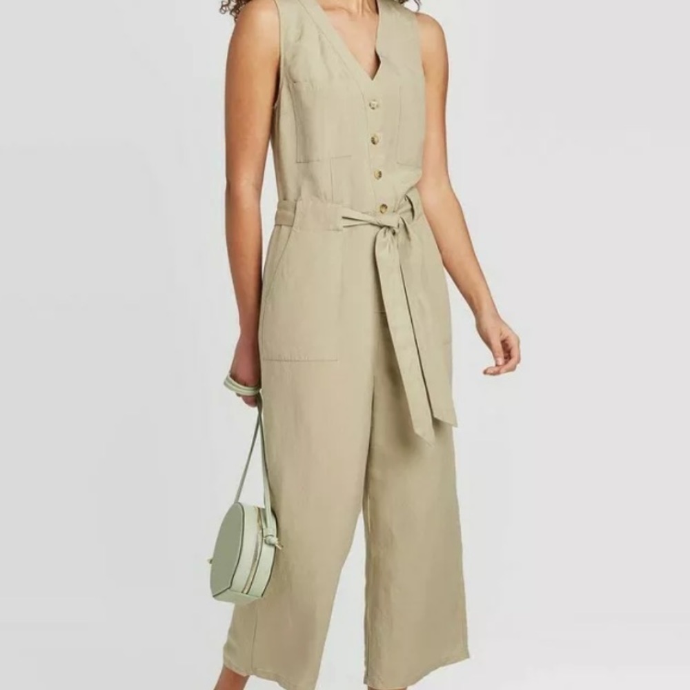 NWT sleeveless linen jumpsuit khaki cropped leg